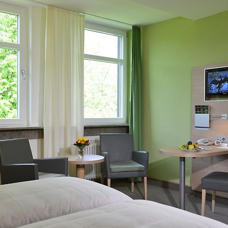 Tagungszentrum Schmerlenbach Хёсбах Экстерьер фото